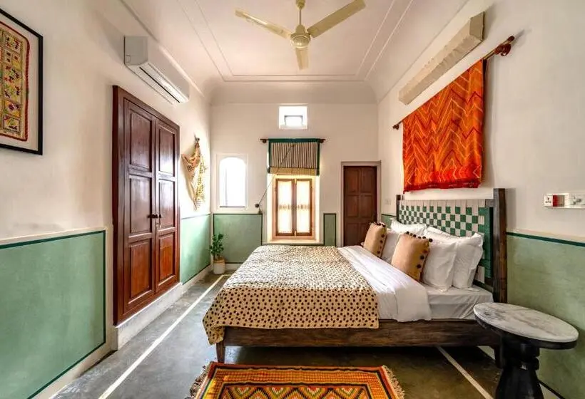 Deluxe-huone, Sum Jaipur