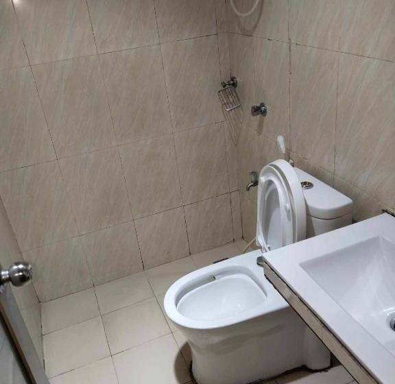 جناح ديلوكس, Meaco Royal Hotel   Valenzuela