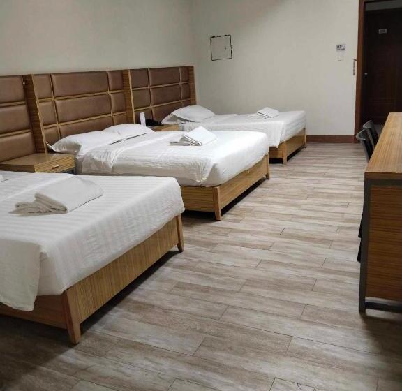 Family Suite, Meaco Royal Hotel   Valenzuela
