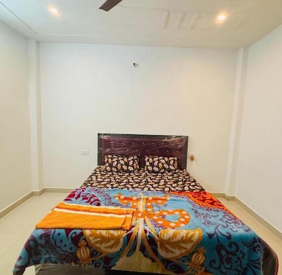 Standardzimmer Kingsize Bett, Atithi Dev Guest House