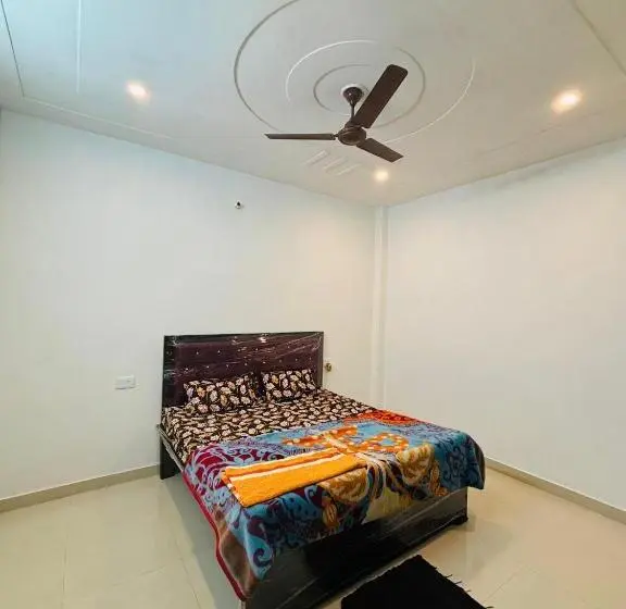 Quarto Standard Cama King, Atithi Dev Guest House