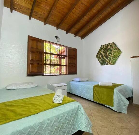 חדר סטנדרט חדר אמבטיה משותף, El Fauno Hostel Campestre