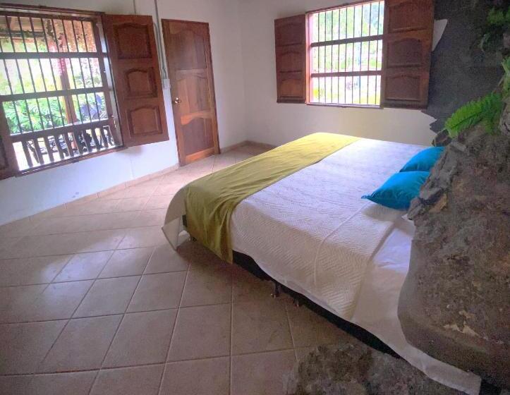 חדר סטנדרט עם מיטת קינג, El Fauno Hostel Campestre