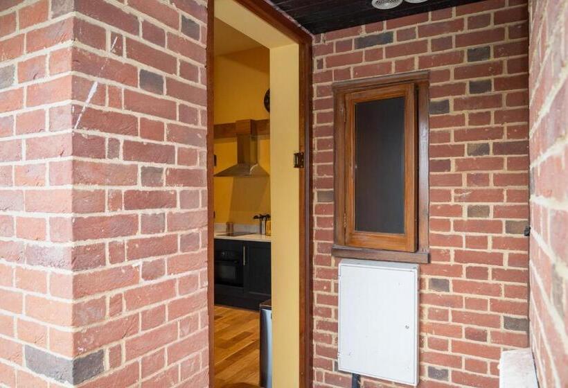 Номер Superior Кровать Кинг, Jossie S Snug