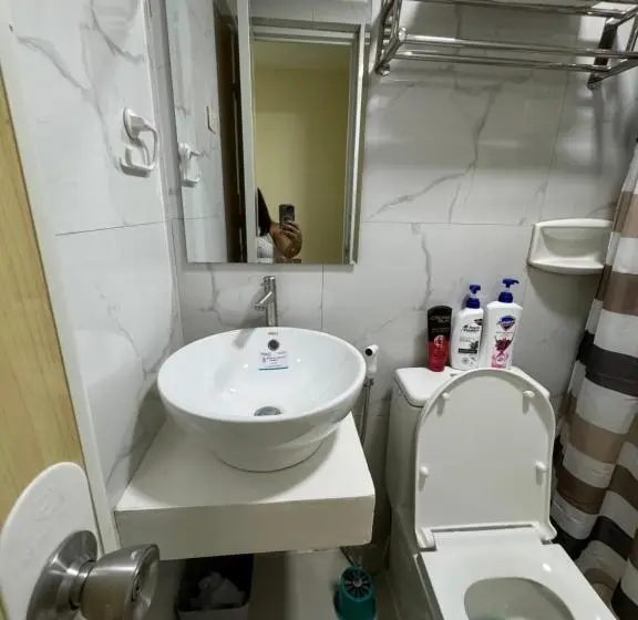 Deluxe-huone, Studio Guest Suite Near The New Evrmc Hospital & San Juanico Bridge Tacloban City, Leyte, Philippine