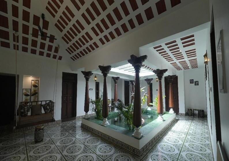 سوییت جونیور, Courtyard Castle Heritage Resort