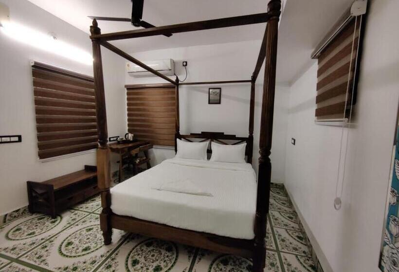 سوییت جونیور, Courtyard Castle Heritage Resort