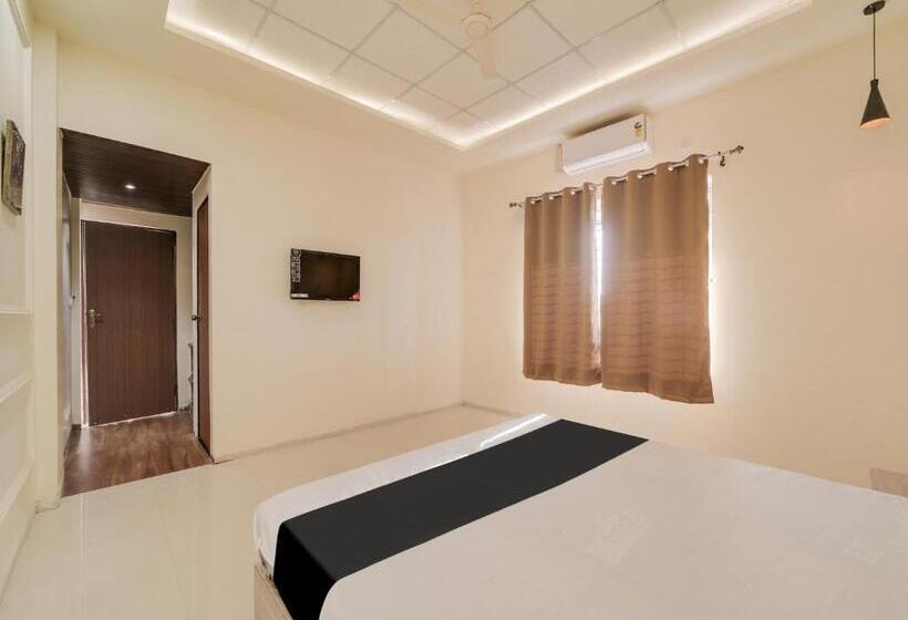 Трехместный Номер Классика, Oyo Saubhagya Shri Resort
