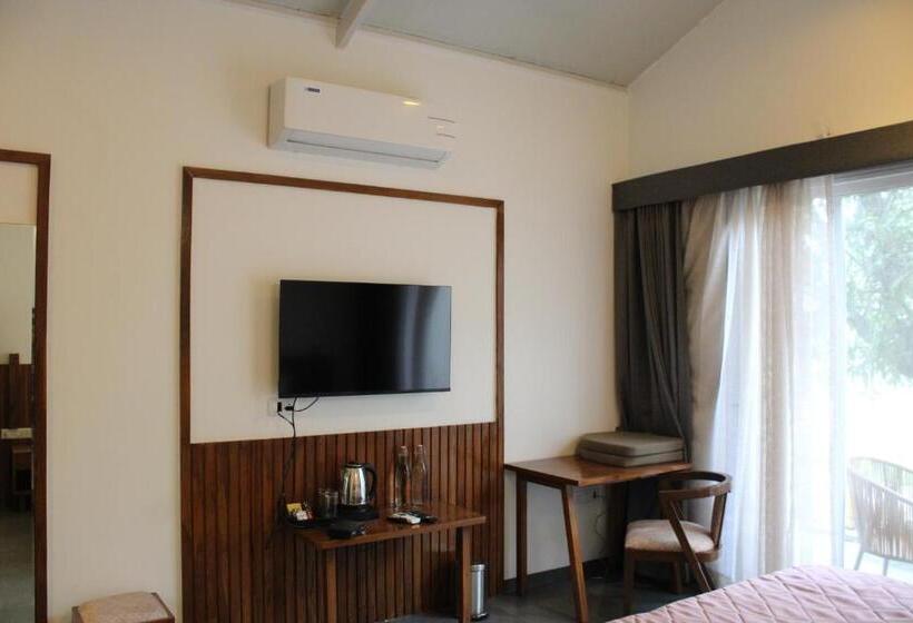 חדר דלוקס, Mango Leaf Lake Resort