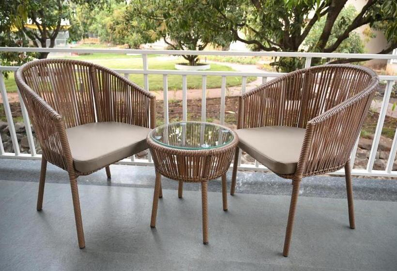 חדר דלוקס, Mango Leaf Lake Resort