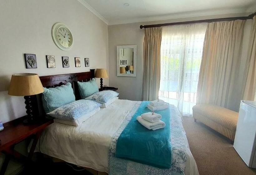 Quarto Estandar, Ash River Lodge