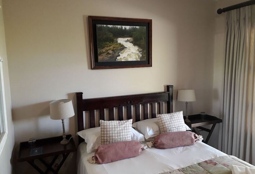 Quarto Estandar, Ash River Lodge