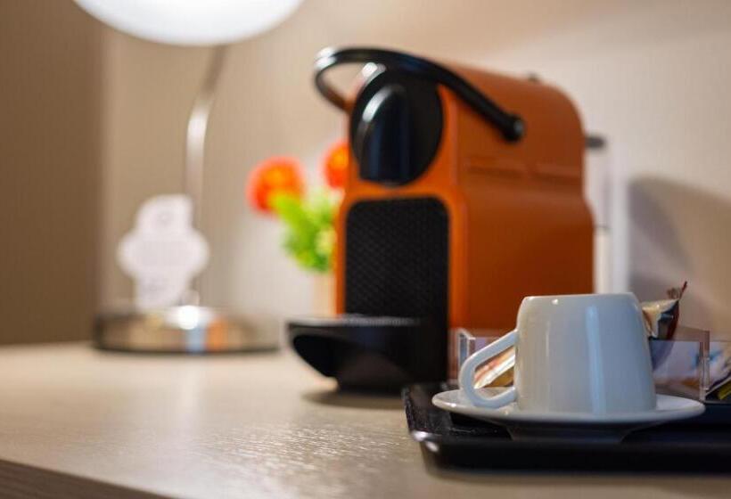 수피리어 룸, B&b Cairoli