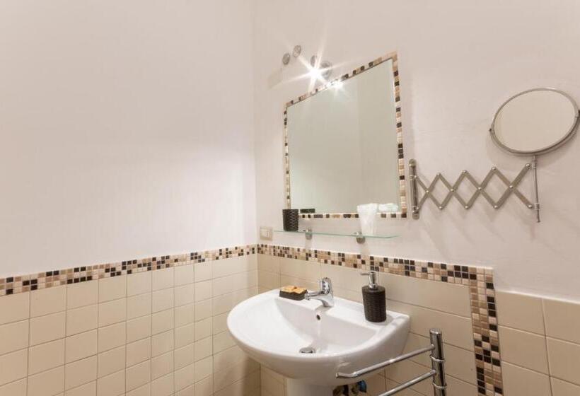 غرفة ديلوكس رباعية, B&b Cairoli