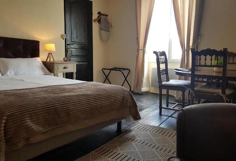 ファミリールーム, 16 Bel Air