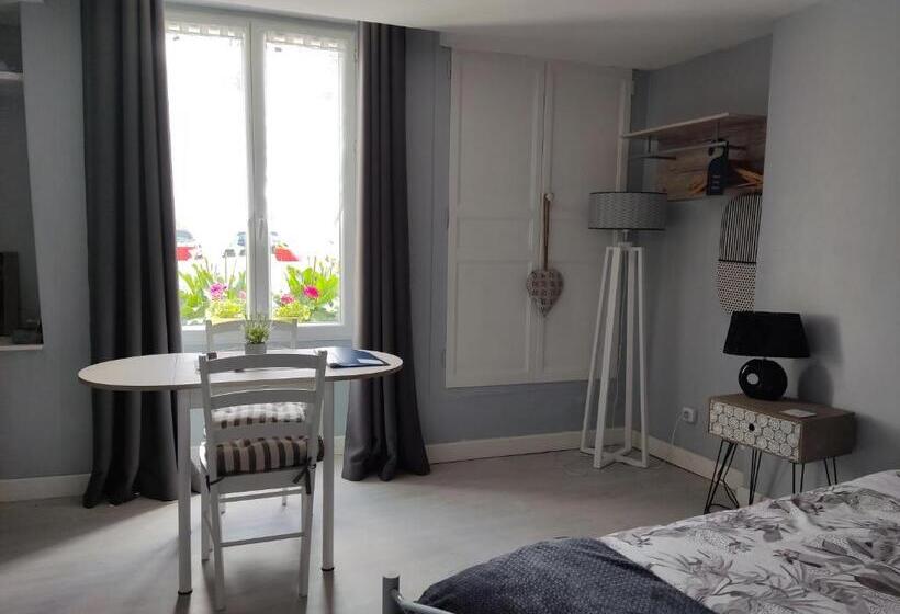 ガーデンビュースタンダードルーム, 16 Bel Air