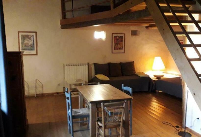 סטודיו נוח, Abbaye De Capservy