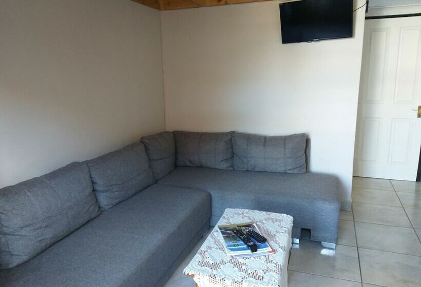 Quarto Estandar, Anchorage Guest House