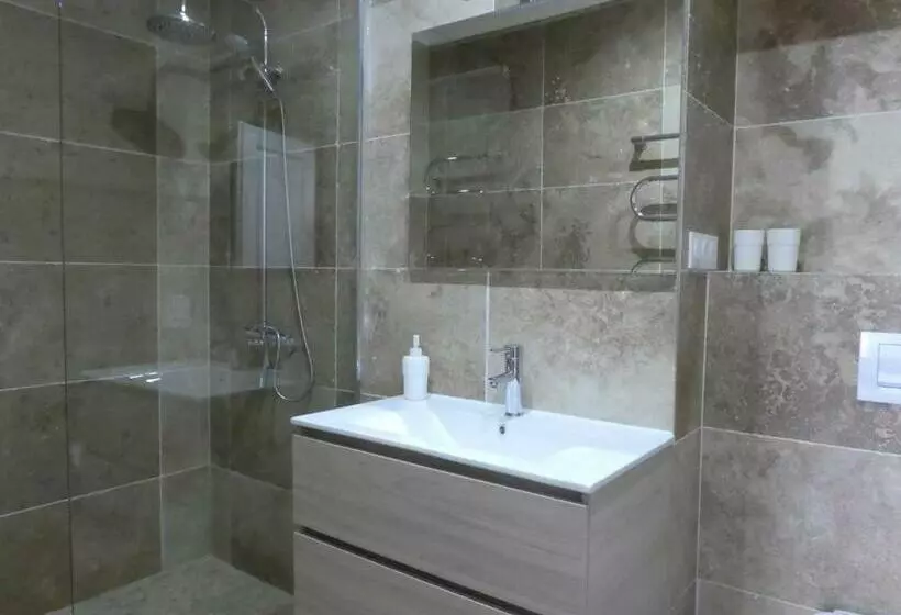 デラックスルーム, Chambre D Hôtes Eloi Merle