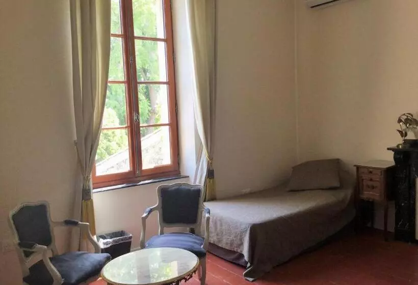 デラックストリプルルーム, Chambre D Hôtes Eloi Merle