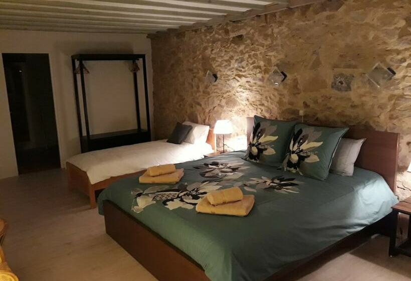 Номер Стандарт Вид на Сад, Chambres D Hôtes Les Gragniotes