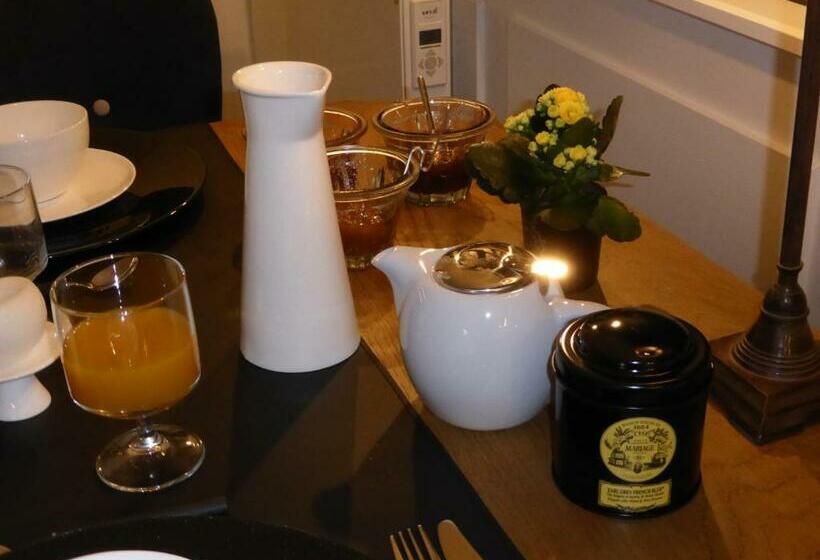 Номер Стандарт, Chambres D´hotes Herbes Folles