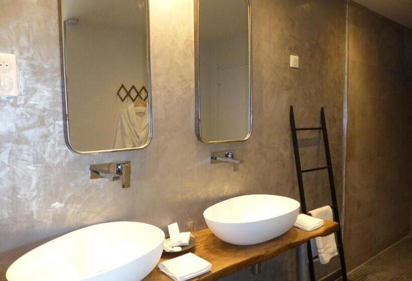 Номер Стандарт, Chambres D´hotes Herbes Folles