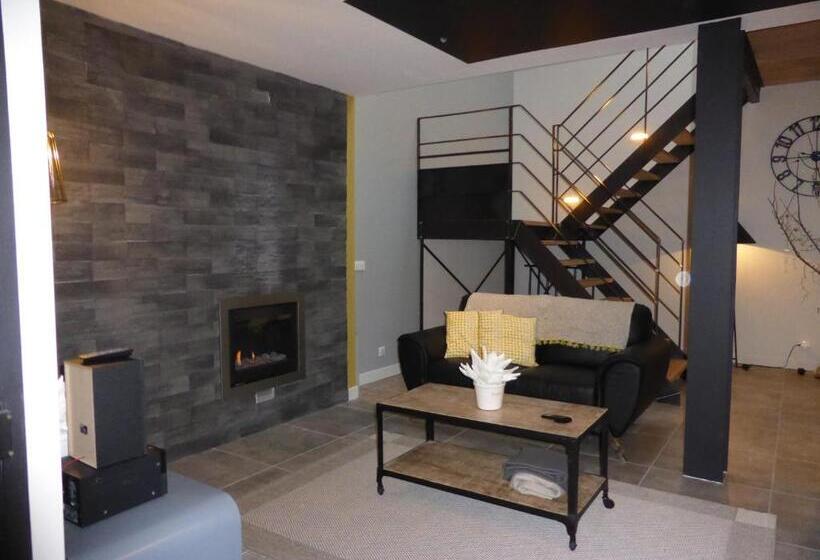 Дом 1 Спальня, Chambres D´hotes Herbes Folles