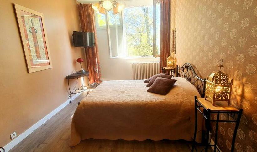 חדר לארבעה סטנדרטי עם נוף לגינה, Cosy Er Lann Chambres D Hôtes