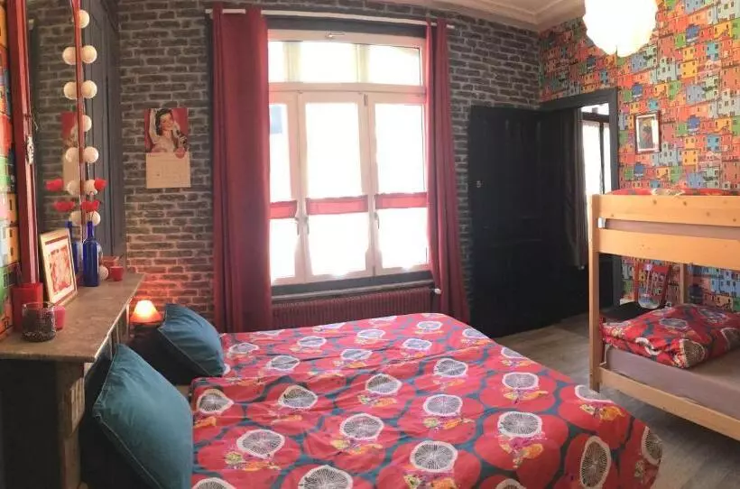 ファミリールーム, La Maison Du Bulot