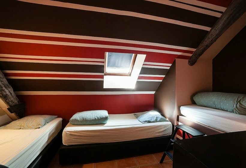 Семейный Номер, Le Moulin De Planiol