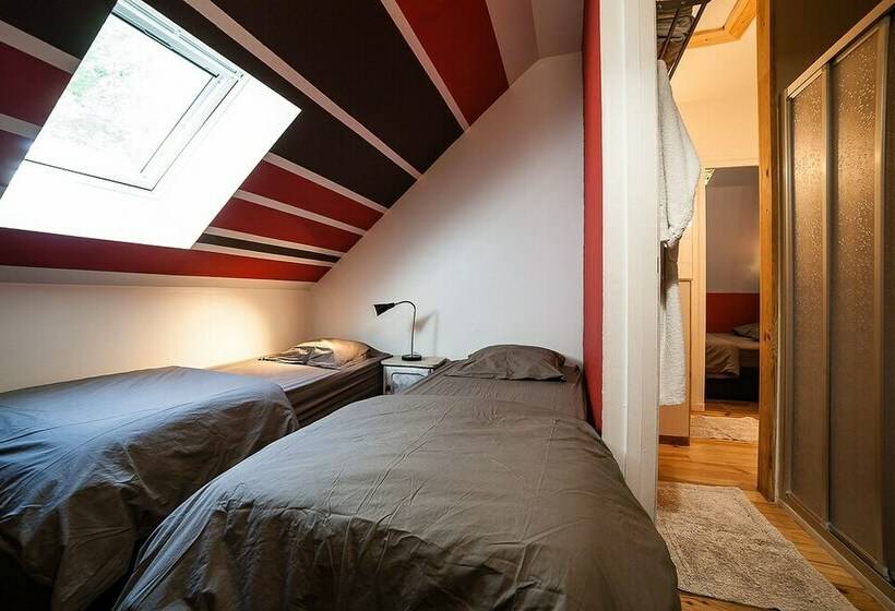 Семейный Номер, Le Moulin De Planiol