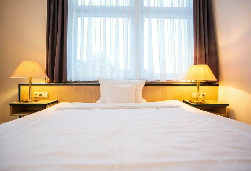 חדר קומפורט, Apart