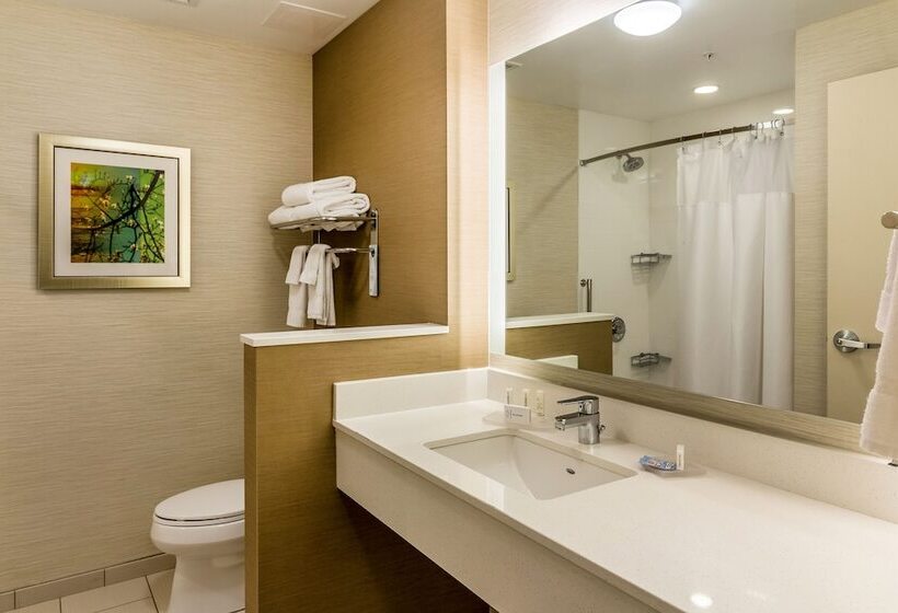 جناح, Fairfield Inn & Suites By Marriott Butte