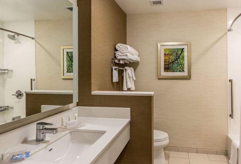 סוויטה, Fairfield Inn & Suites By Marriott Butte