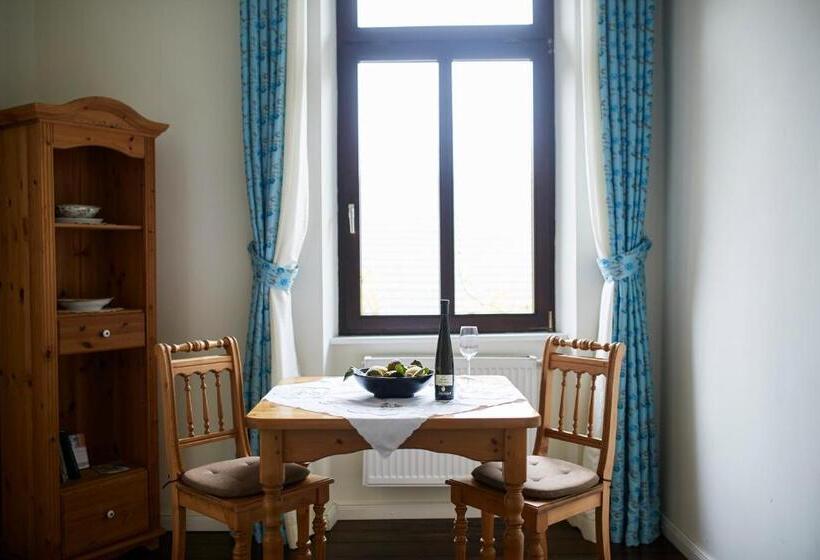 شقة غرفة واحدة, Heinrichs Winery Bed & Breakfast