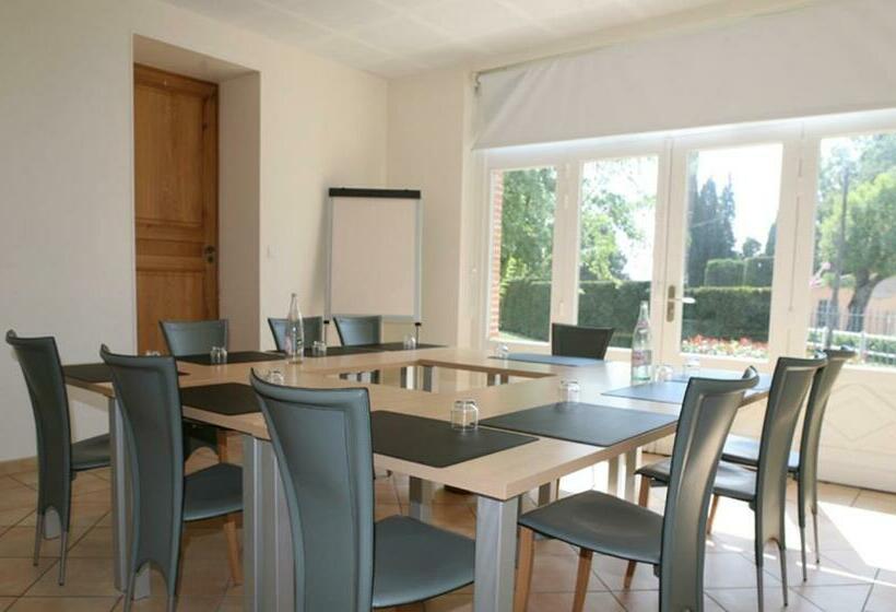 スタンダードルーム, L'oustal Du Lauragais