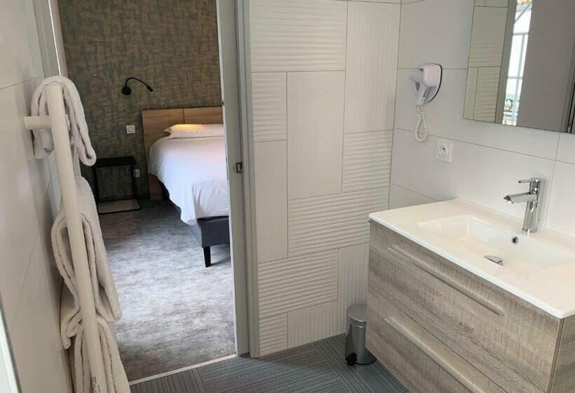 스탠다드 룸, Restaurant Les 3 Piliers