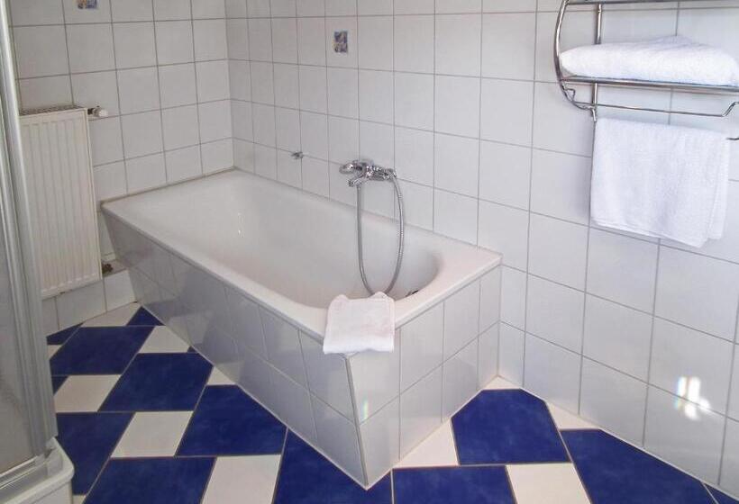 Апартаменты 2 Спальни, Stadt Coblenz