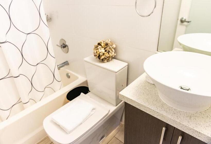 סוויטה, Waterside Hotel And Suites