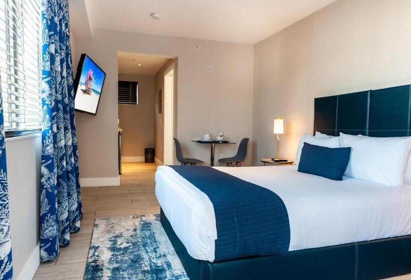 标准工作室, Waterside Hotel And Suites