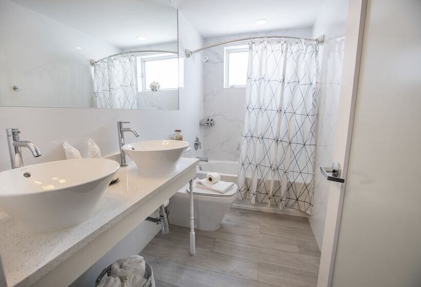 סוויטה, Waterside Hotel And Suites