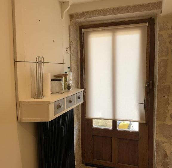 آپارتمان 1 خوابه با تراس, Chez Marie   Centre   Parking Privé   Hospices