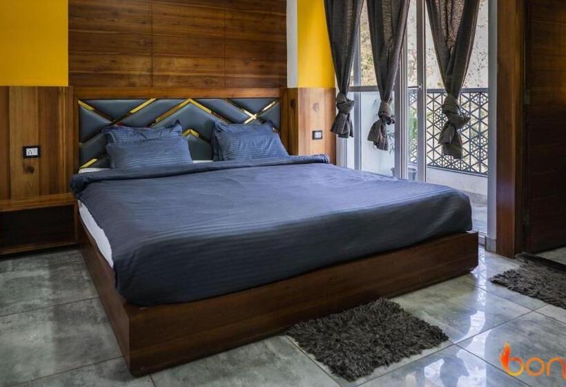 발코니가 있는 스위트, Bonfire Hostels Rishikesh