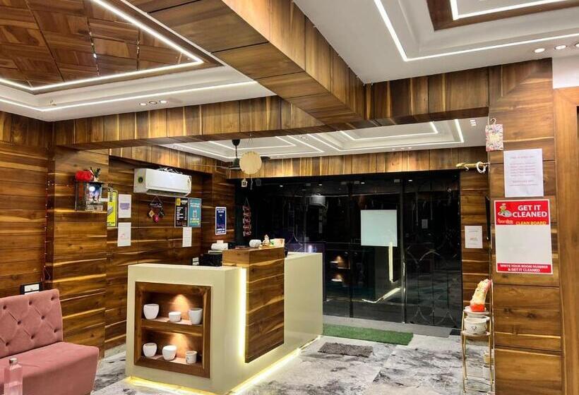 סוויטה עם מרפסת, Bonfire Hostels Rishikesh