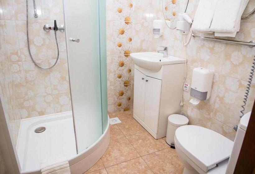 اتاق سوپریور, 12 Months Mini