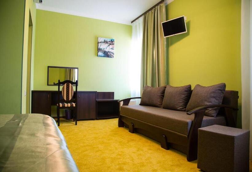 اتاق سوپریور, 12 Months Mini