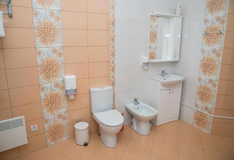 سوییت جونیور سوپریور, 12 Months Mini