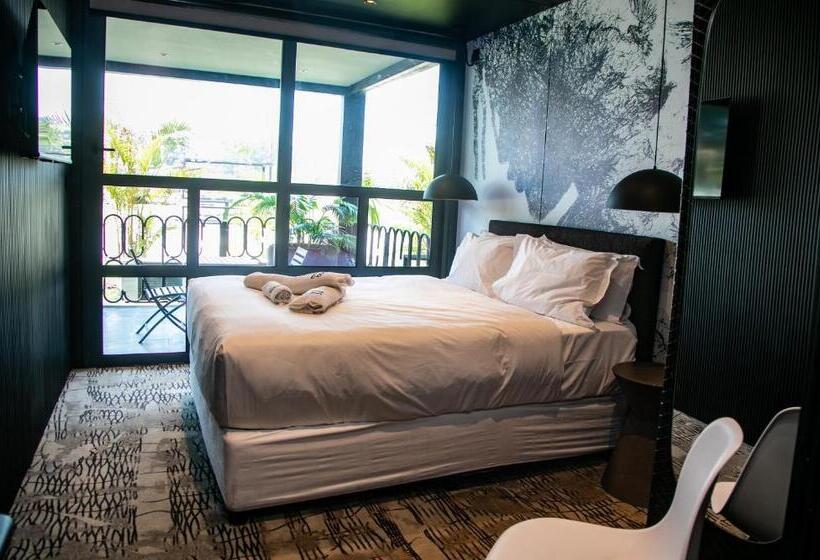 اتاق استاندارد با بالکن, Cargo88