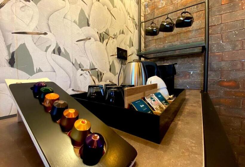 اتاق لوکس, Cargo88